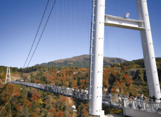 Kokonoe “Dream” suspension bridge