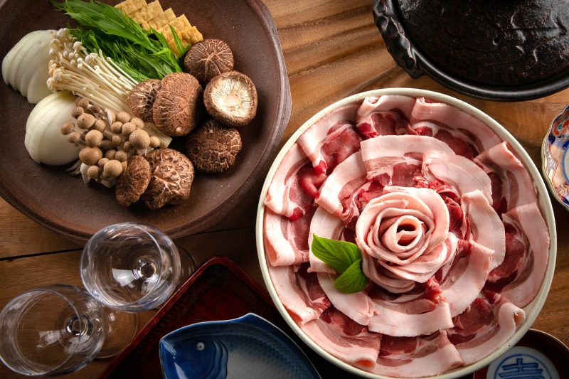 大分郷土”ジビエ”猪肉を塩すき焼きで食す